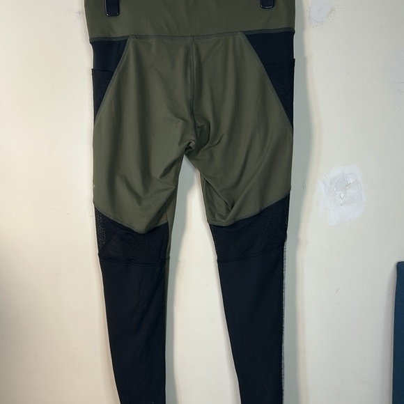 Victoria's Secret Pink Ultimate Fleece-Lined Leggings Olive Green Mesh Large - Picture 3 of 7